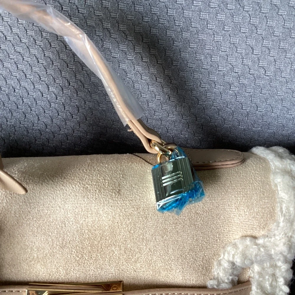 Badgley Mischka Faux Shearling Satchel Top Handle Crossbody‎ Bag Purse
